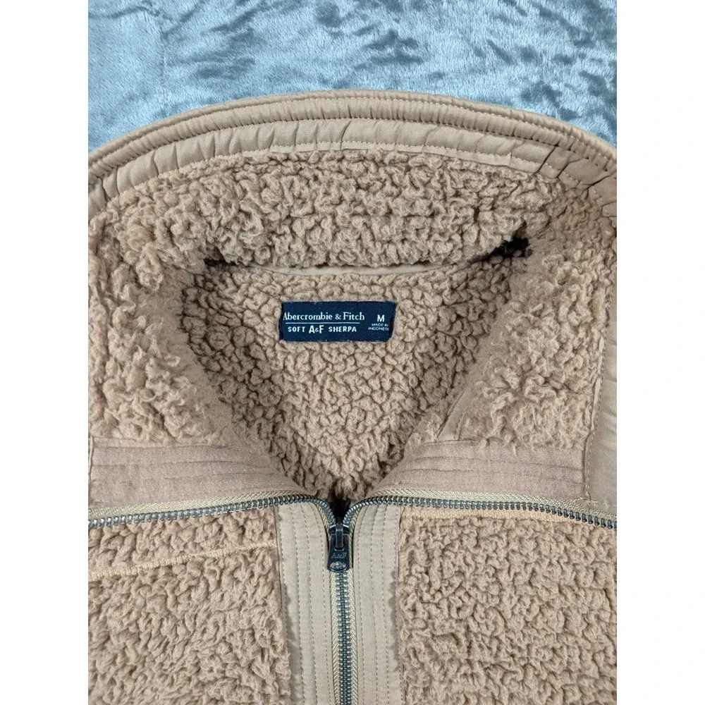 Abercrombie & Fitch Soft A&F Sherpa Quarter Zip Pullover Tan Camel Medium